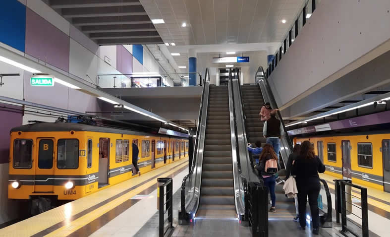 Estacion de Subte. Desde la estación Retiro se combina con la linea E y con el ferrocarril Mitre con destino al norte de la Ciudad de Buenos Aires y GBA Norte terminando en la estación de tren Tigre.