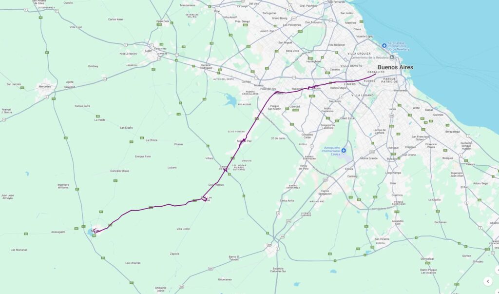 Mapa con el recorrido del colectivo de la línea 136 ida y vuelta desde Caballito a Navarro.